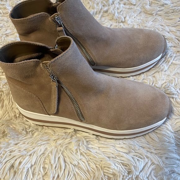 Steve Madden Glided Suede Platform Zip - Picture 6 of 12